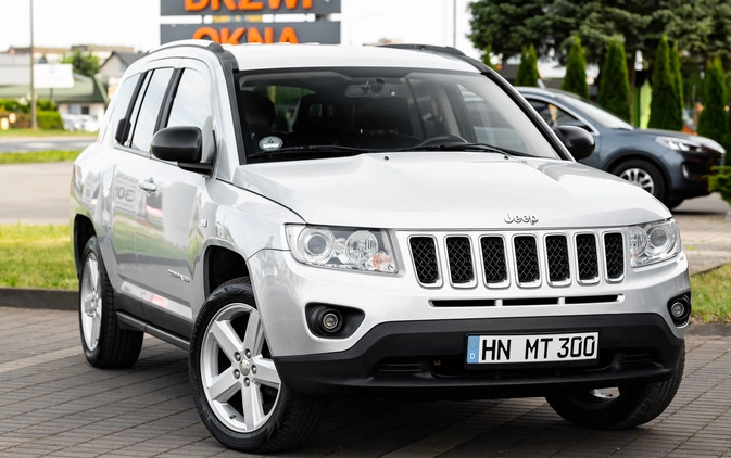 Jeep Compass cena 38900 przebieg: 169000, rok produkcji 2011 z Radom małe 631